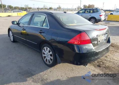 2007 Honda Accord 3.0 Ex z USA, uszkodzony, nr VIN 1HGCM66557A091540